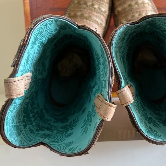 Corral Tan and Brown Heeled Boots - Picture 8 of 9